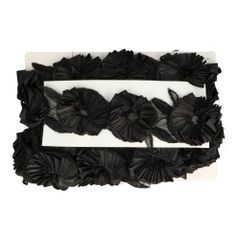 Trim flowers on tulle with leaves 70mm - 5m