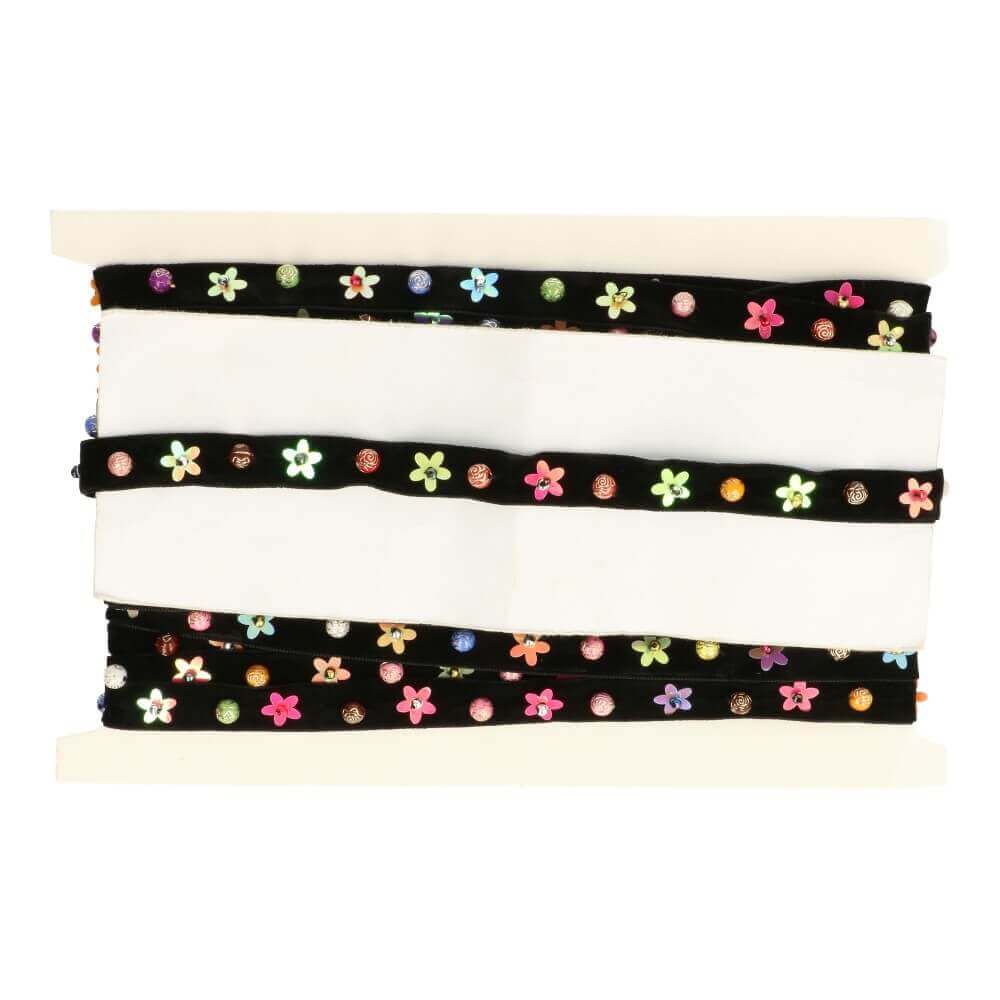 Band mit Perlen und Blumen - 9,2m