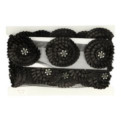 Band Blume Satin Strass-Steine - 4,6m
