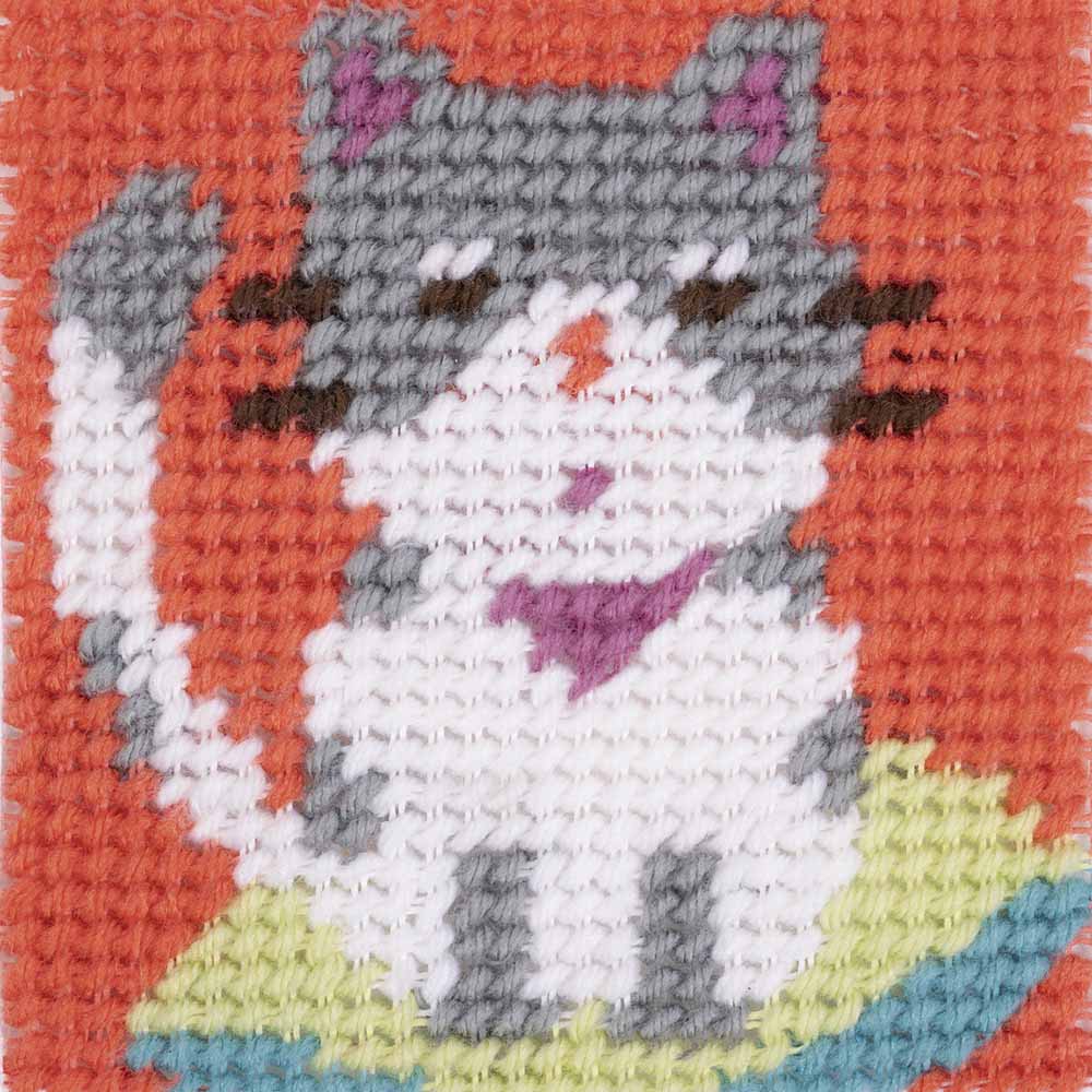 DMC Kids Kit Embroidery kit Maya the cat 15x15cm - 1pc
