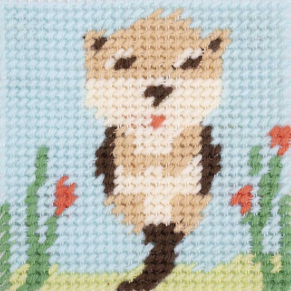 DMC Kids Kit Embroidery kit Ollie the otter 15x15cm - 1pc